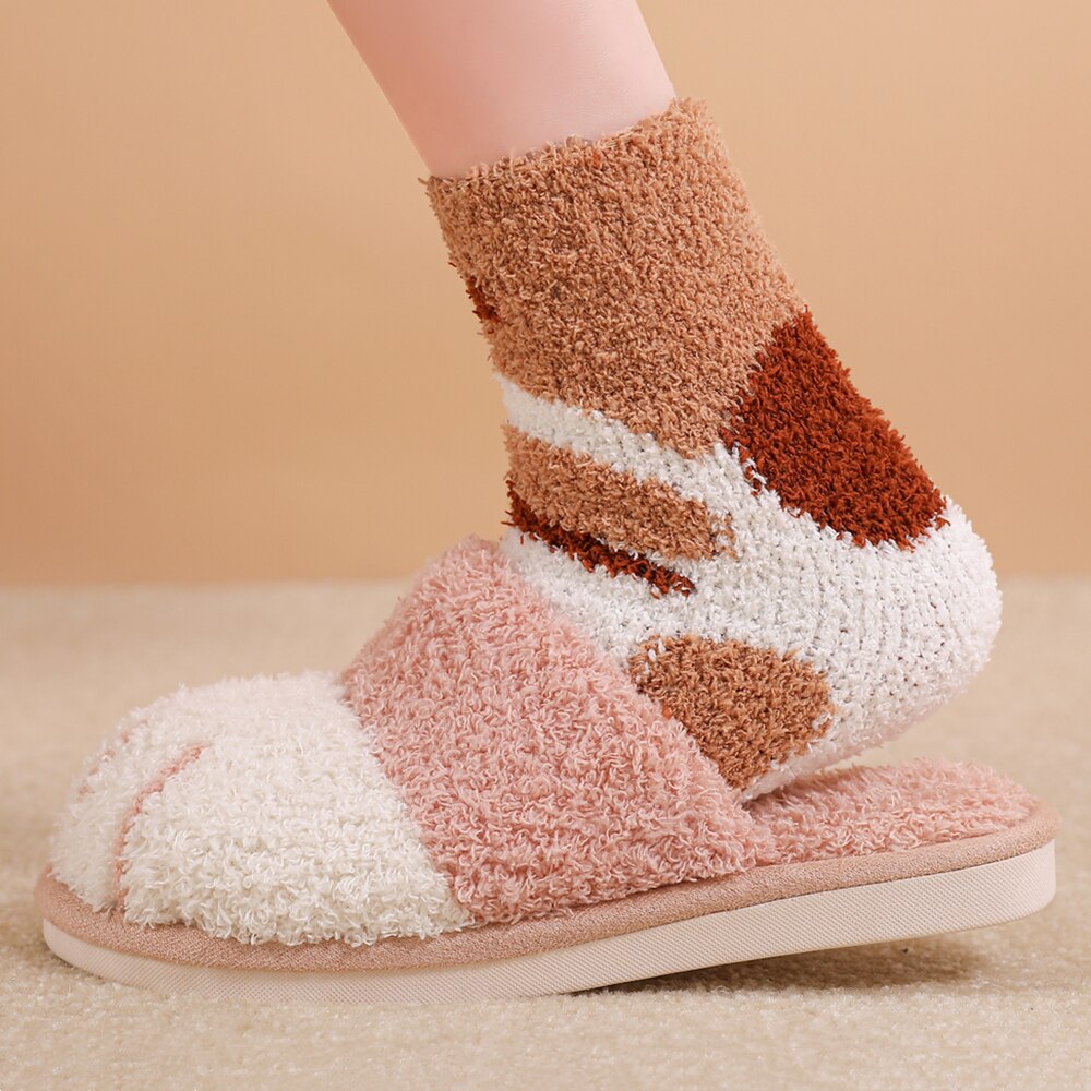 Cozy Fluffy Cat Claw Slippers